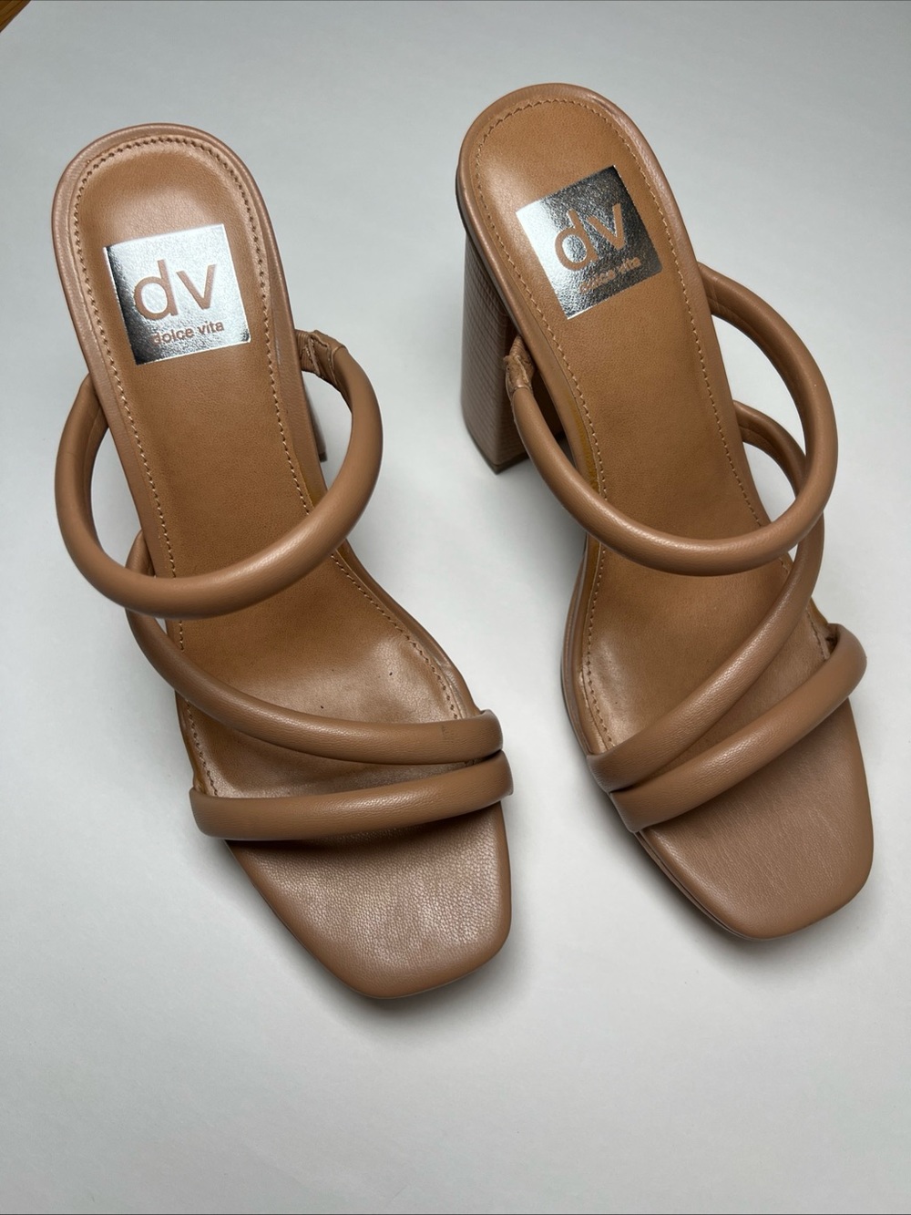 Dolce Vita Nude Block Heel Sandals Women’s 7.5 Square Toe Minimalist Strappy - Picture 3 of 7
